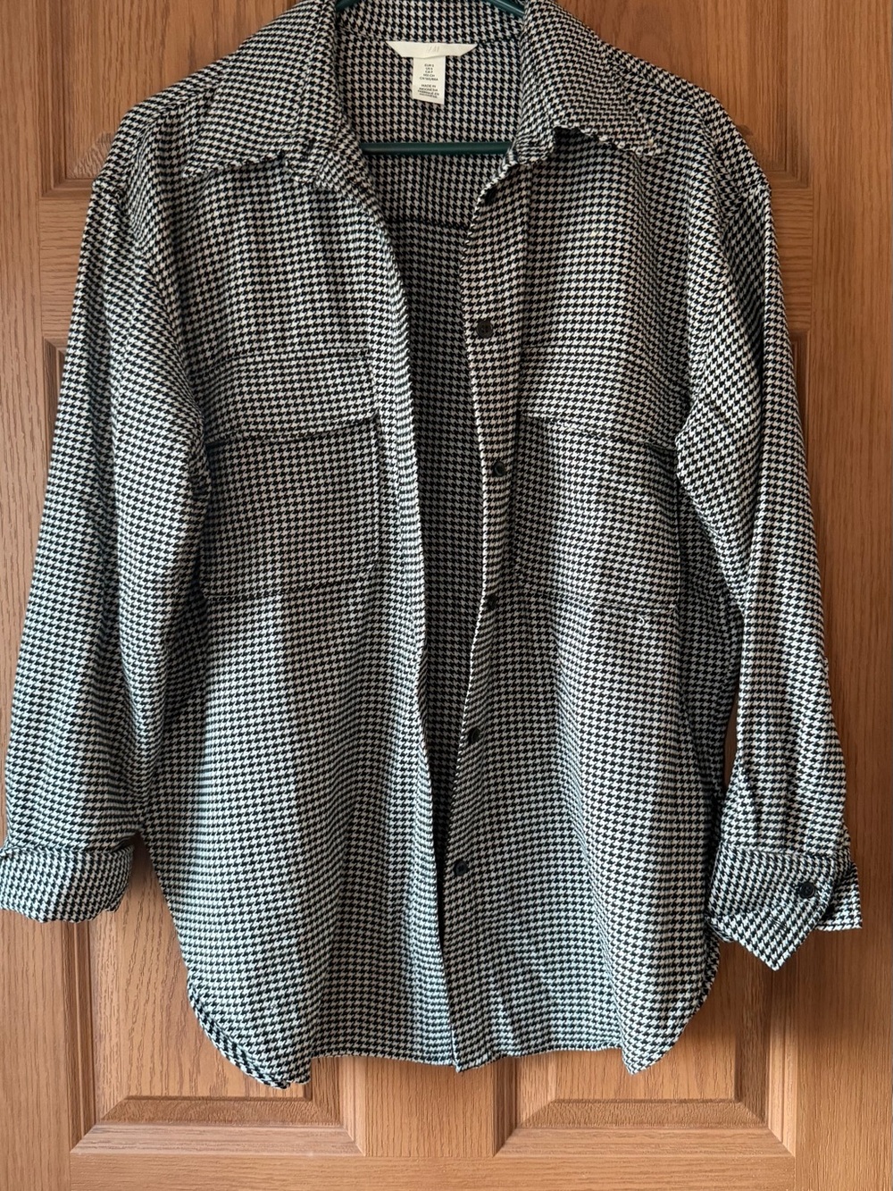 H&M Black & White Houndstooth Shirt Jacket